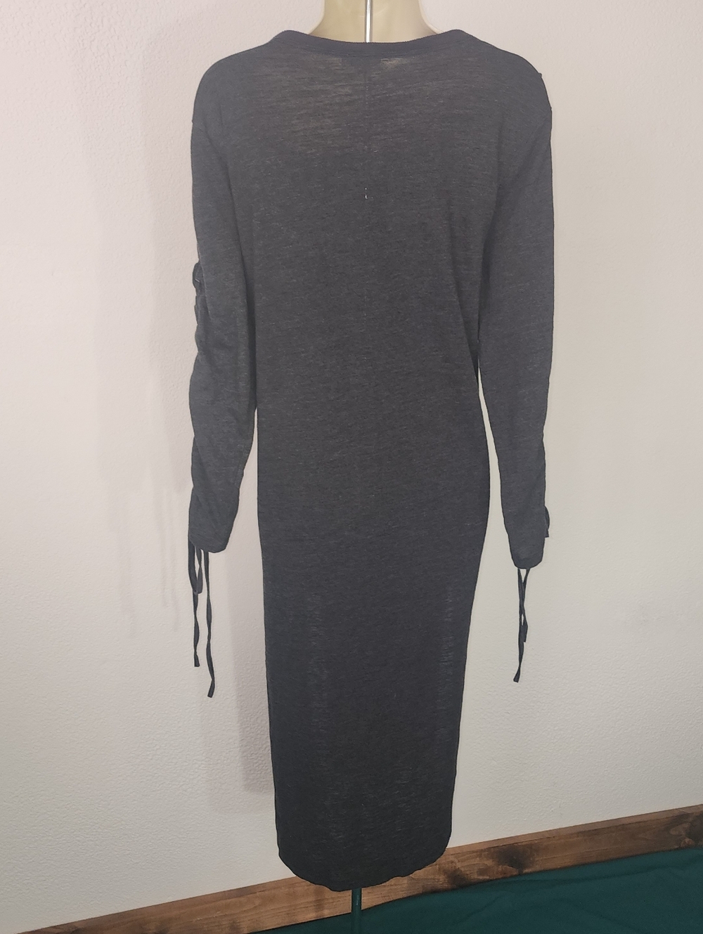 Umgee Dress Knit  Long Sleeve With Tie-Detail  Charcoal Size L - Picture 8 of 10